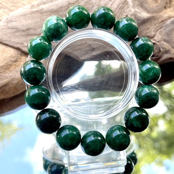 14mm Natural Green Russian Jade Beaded Bracelet - adjustable - Picture 3 of 11